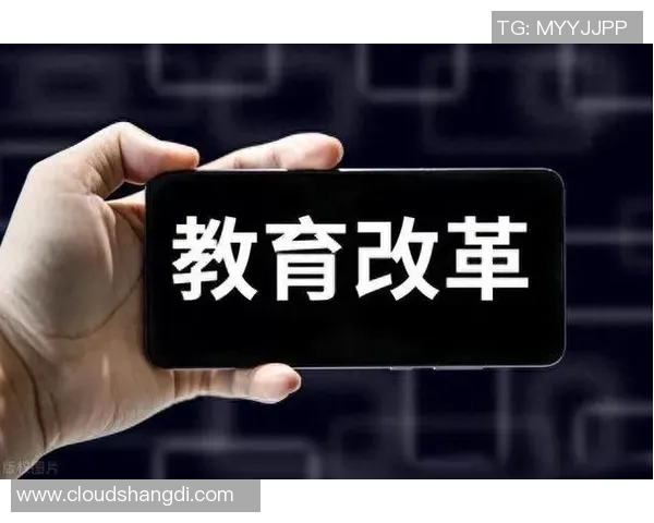 徐昕：从学术先锋到社会活动家的多元人生探索与思考